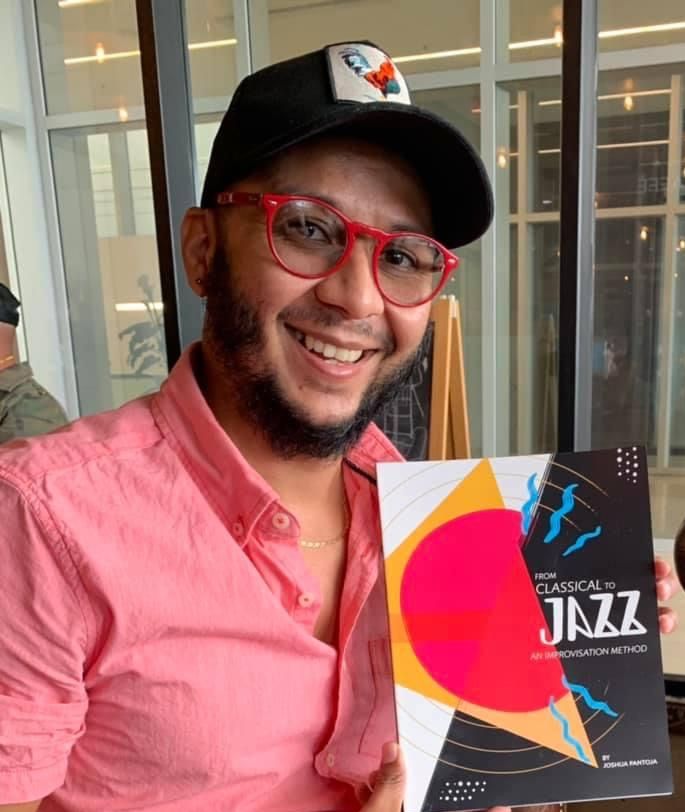 Eric N. Vázquez Rivera Profesor de Trompa y Banda de la Escuela Libre de Música de Arecibo, también miembro de Café ☕️ Corta’o Horn Quartet!